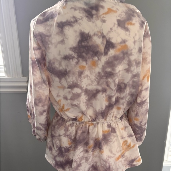 Women's Tie-Dye Gilli Wrap Top - Picture 3 of 7